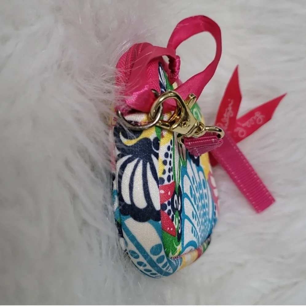 Lilly Pulitzer Wristlet in Chiquita Bonita Neoprene Zip Around Tech Case